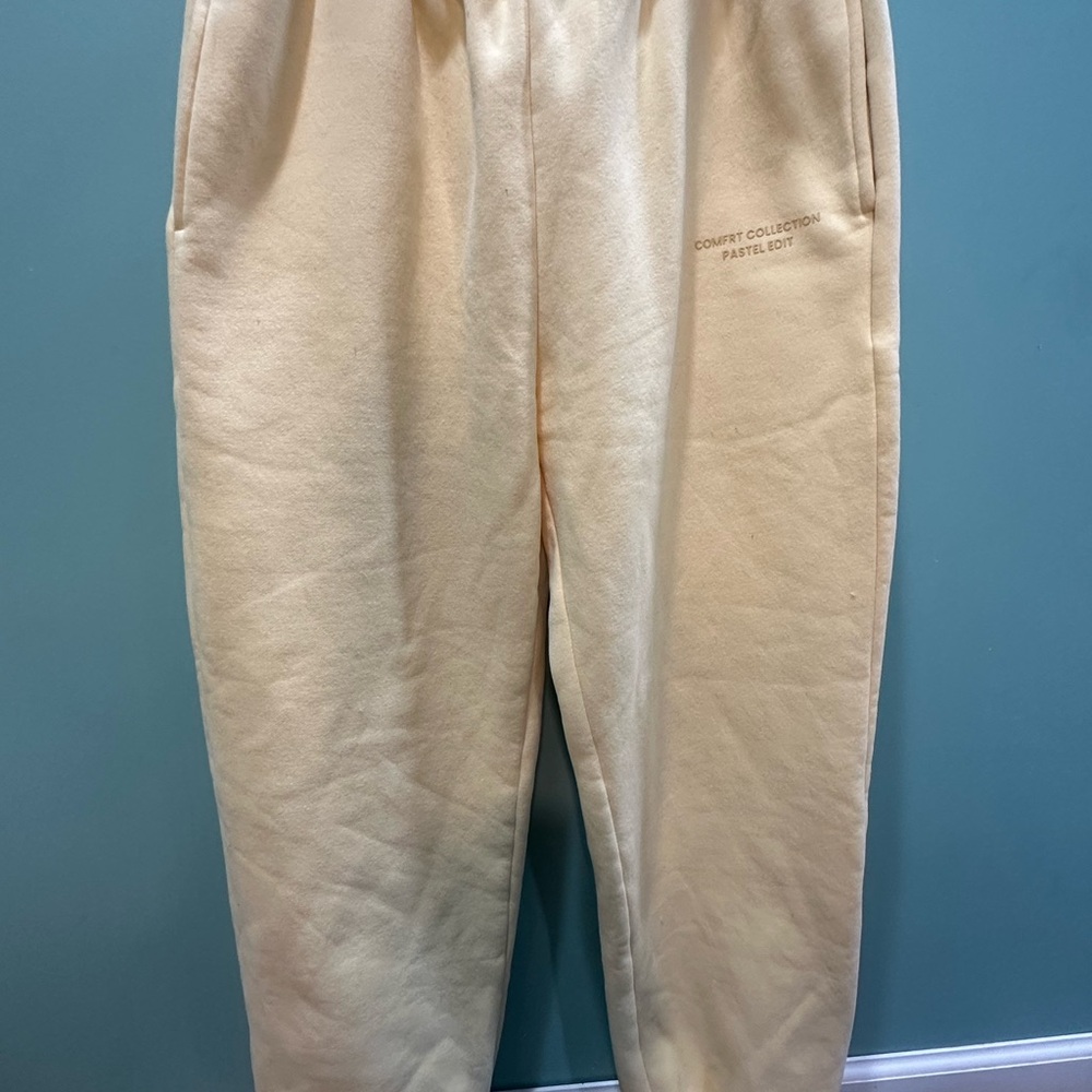 Elegant Cream Pantsuit for Women